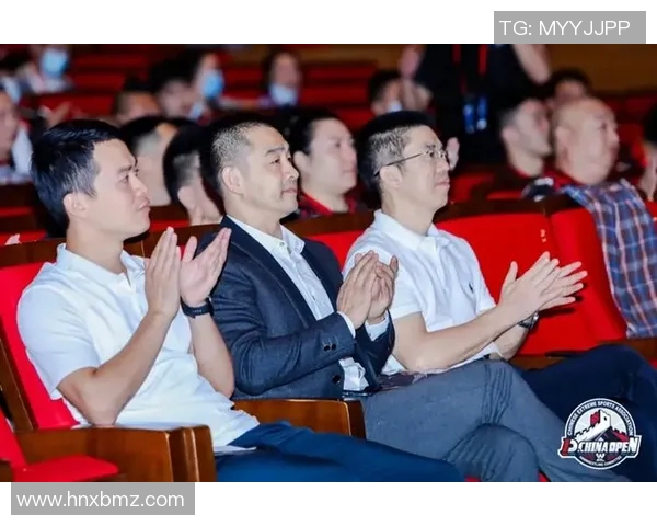广州极限运动队与重庆极限运动队赛后复盘团队协作的精彩瞬间与经验分享
